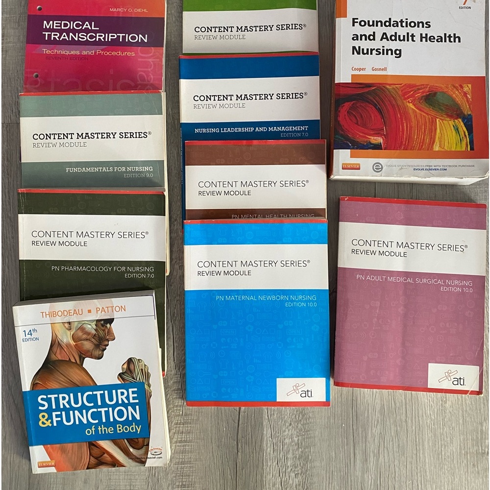 Nursing Books🌺